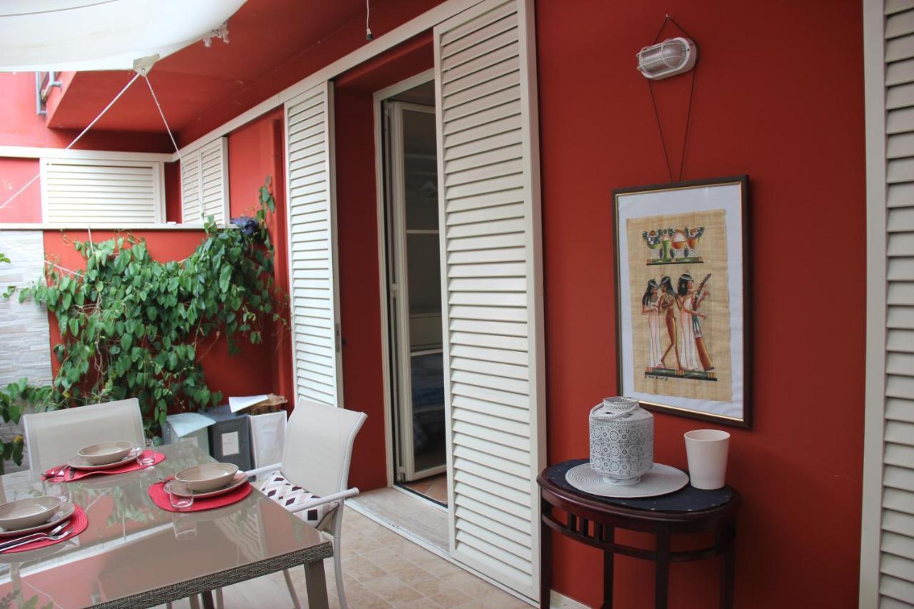 Casa Lucia Private Car Or Motorcycle Park Apartamento Lucca Exterior foto